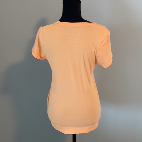 Margaritaville t-shirt, excellent condition. - Picture 3 of 5